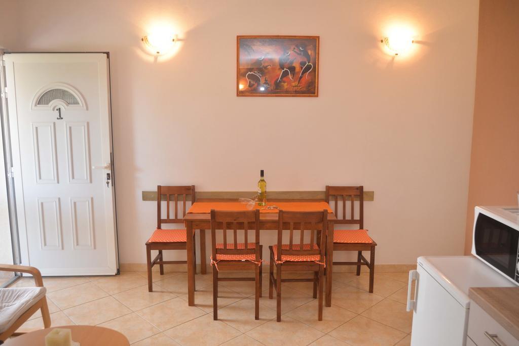 Apartments Salamun Biograd Na Moru Extérieur photo